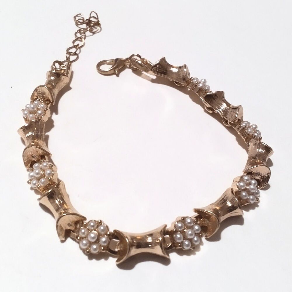 Vintage Gold Tone Faux Pearl Cluster Link Bracelet 7" Adjustable - Picture 5 of 10